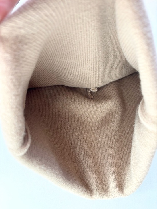 🔑Carhartt Tan & Brown Patterned Pom Beanie with Pink Accents - Picture 6 of 6